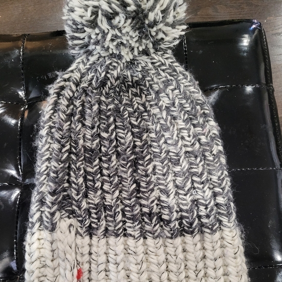 Roots iconic winter cabin hat - Picture 6 of 7